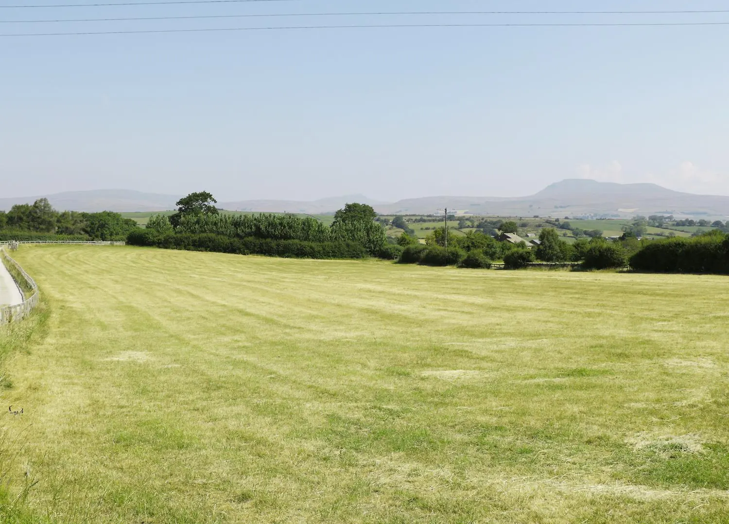 Mill Dam Farm Cottage Bentham 0*,